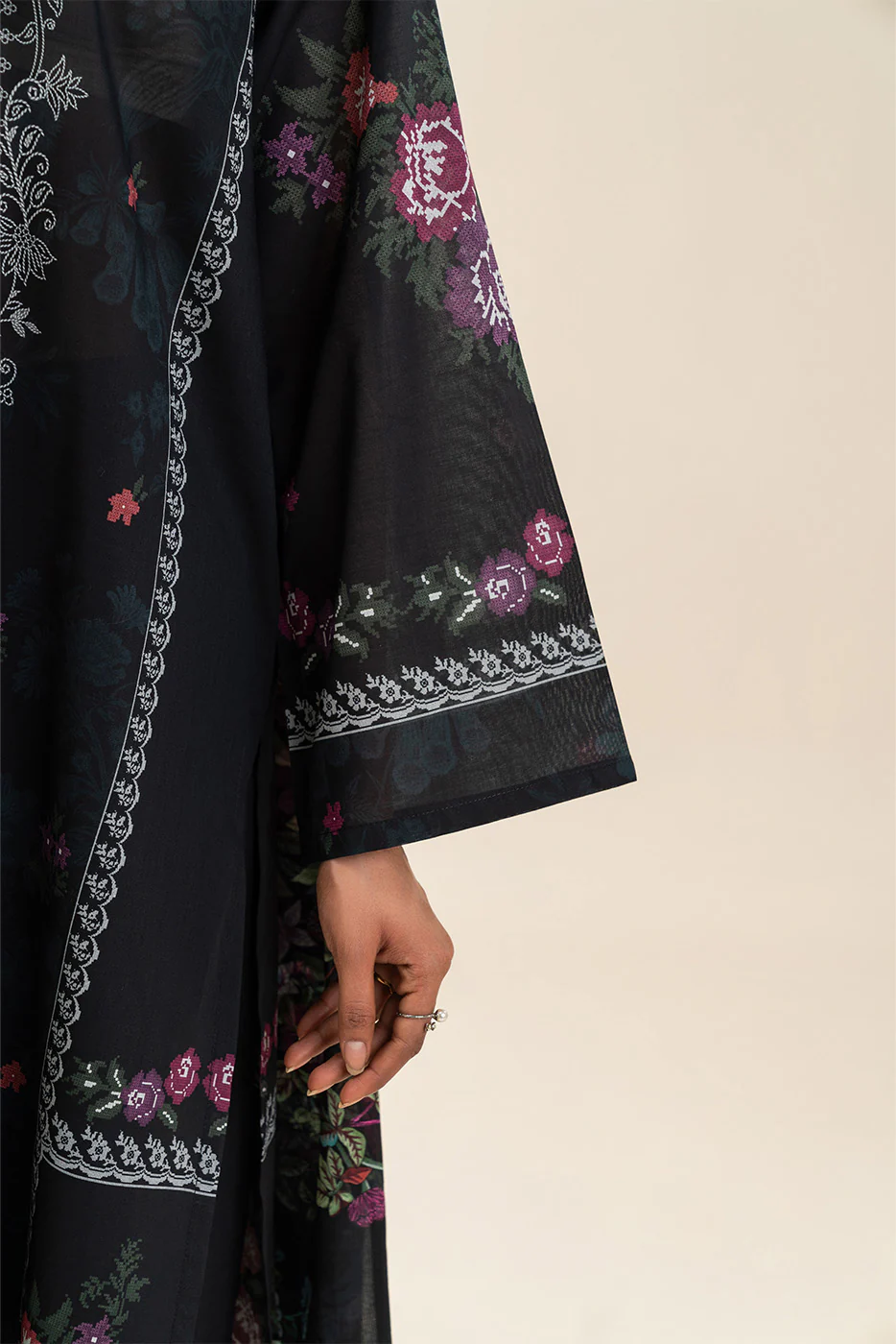 3 PIECE PRINTED LAWN SUIT-MIDNIGHT BLOOM (UNSTITCHED) - Image 6