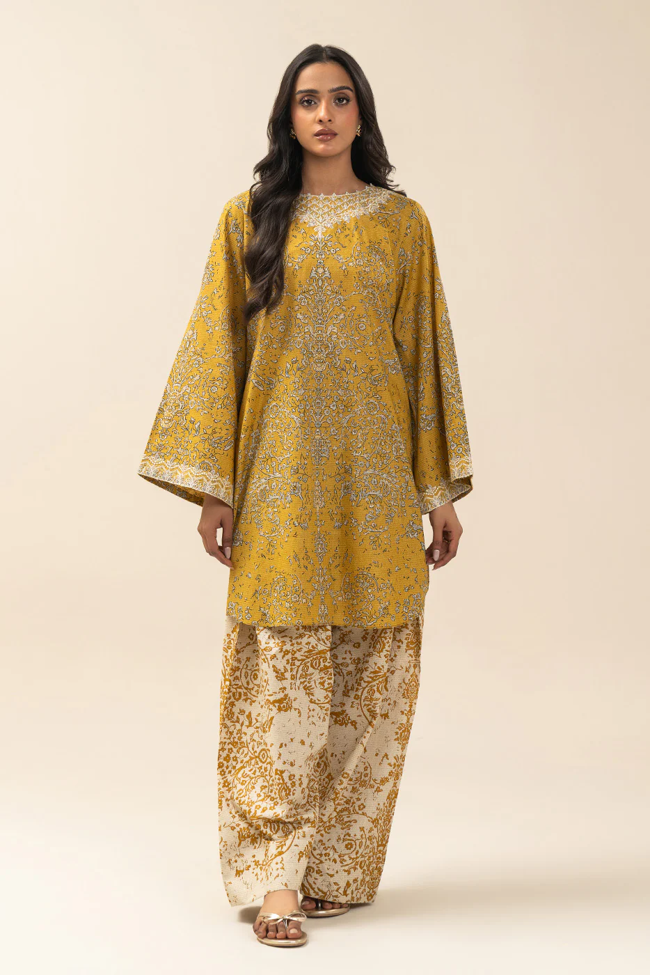 2 PIECE EMBROIDERED LAWN SUIT-AMBER IRIS (UNSTITCHED) - Image 2