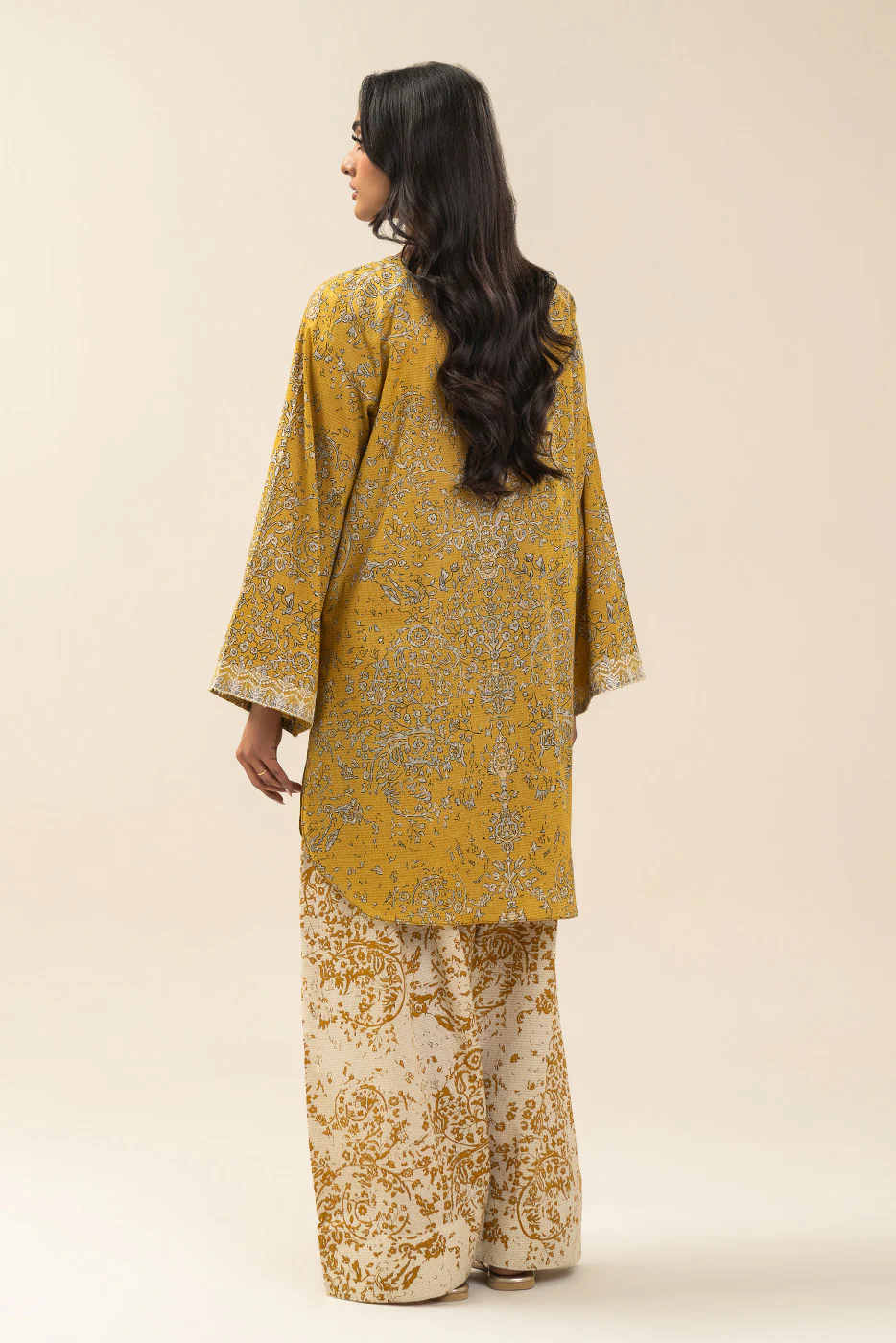 2 PIECE EMBROIDERED LAWN SUIT-AMBER IRIS (UNSTITCHED) - Image 3