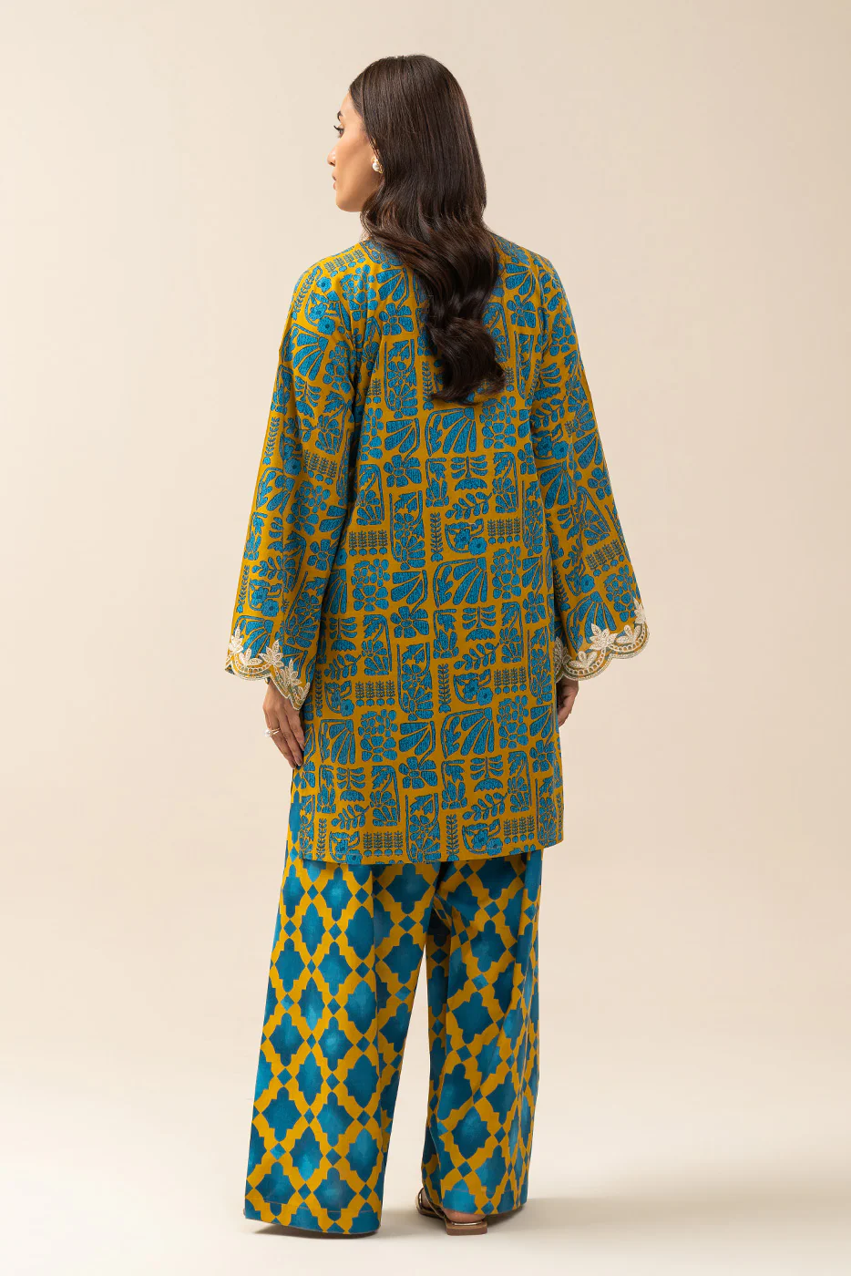 2 PIECE EMBROIDERED LAWN SUIT-AMBER MAZE (UNSTITCHED) - Image 6
