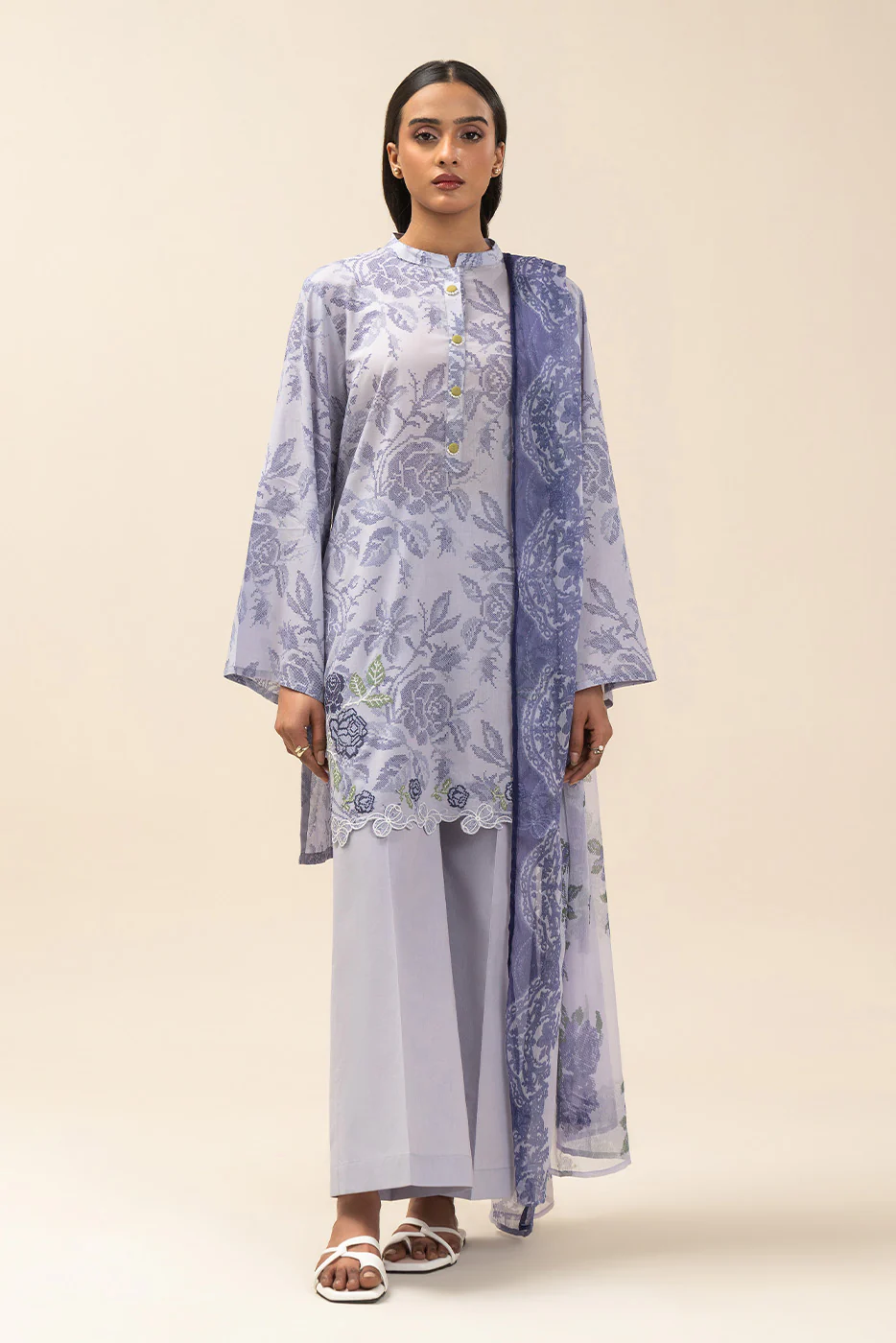3 PIECE EMBROIDERED LAWN SUIT-LAVENDER SECRET (UNSTITCHED) - Image 2