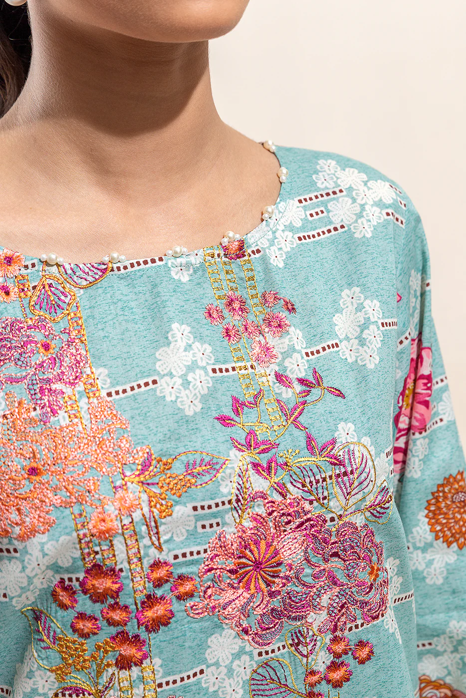 2 PIECE EMBROIDERED LAWN SUIT-DUSTY AQUA (UNSTITCHED) - Image 4