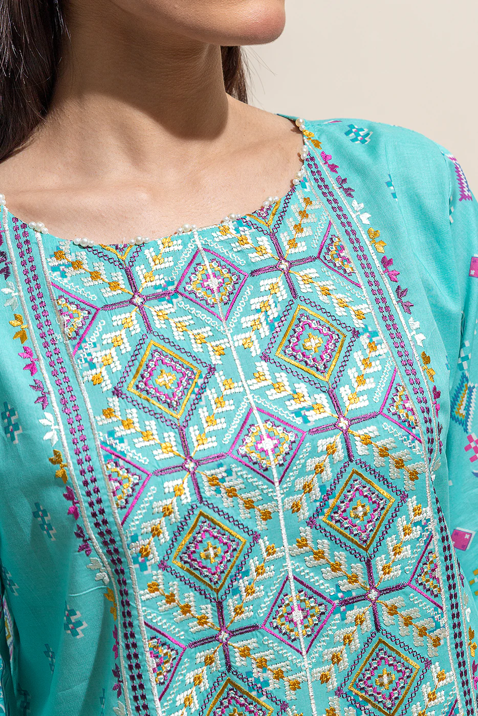 2 PIECE EMBROIDERED LAWN SUIT-REEF WATERS (UNSTITCHED) - Image 4