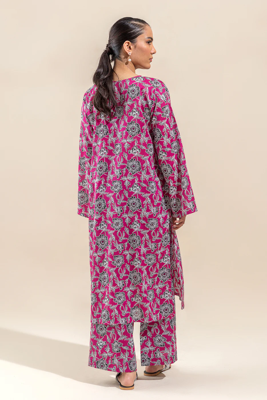 2 PIECE PRINTED LAWN SUIT-FUSCIA GLORY (UNSTITCHED) - Image 4