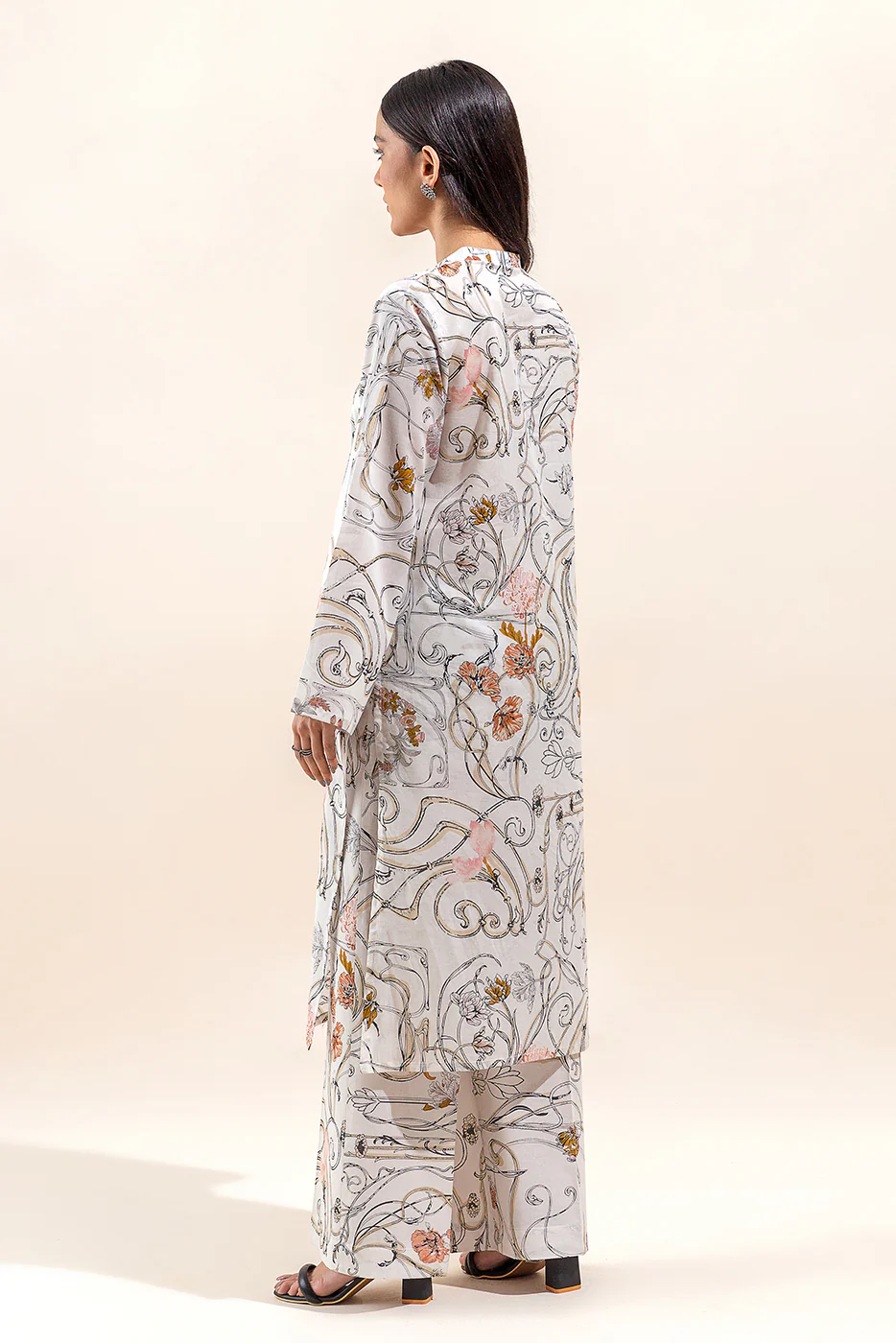 2 PIECE PRINTED LAWN SUIT-HAZY AFFAIR (UNSTITCHED) - Image 4
