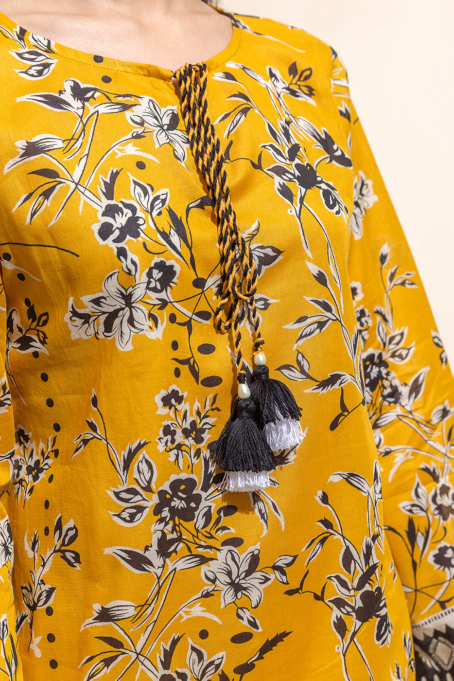 2 PIECE PRINTED LAWN SUIT-YELLOW MIST (UNSTITCHED) - Image 4