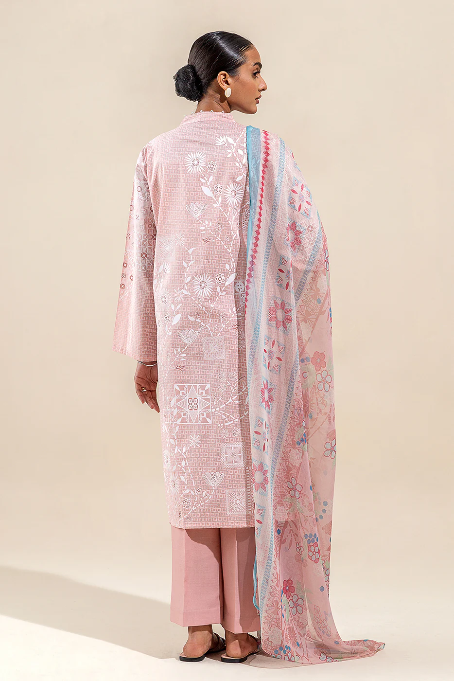 3 PIECE EMBROIDERED LAWN SUIT-ORNATE BLUSH (UNSTITCHED) - Image 5
