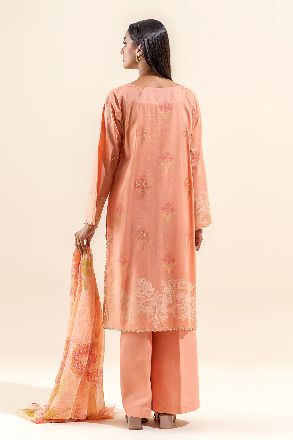 3 PIECE EMBROIDERED LAWN SUIT-BLUSH BLOOM (UNSTITCHED) - Image 4