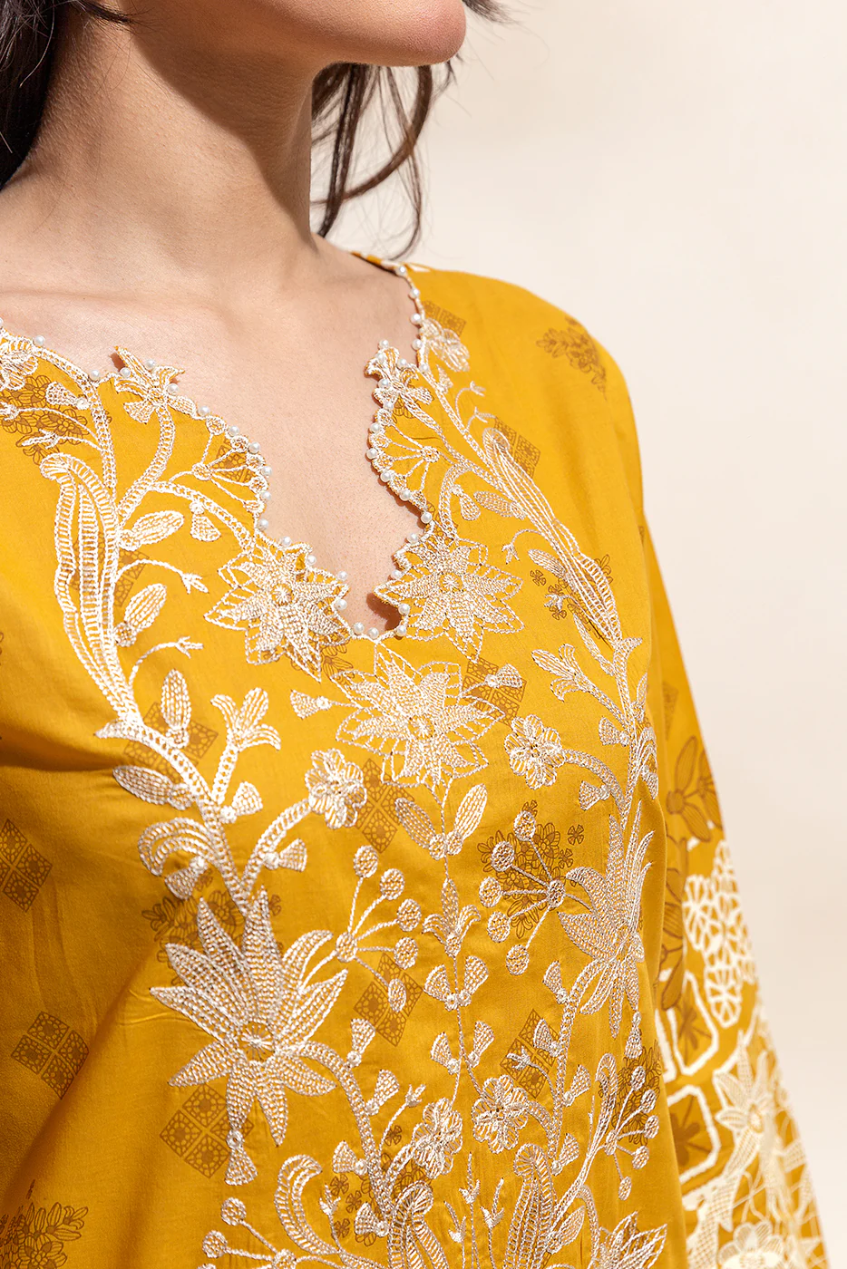 3 PIECE EMBROIDERED LAWN SUIT-GLEAMING GOLD (UNSTITCHED) - Image 4