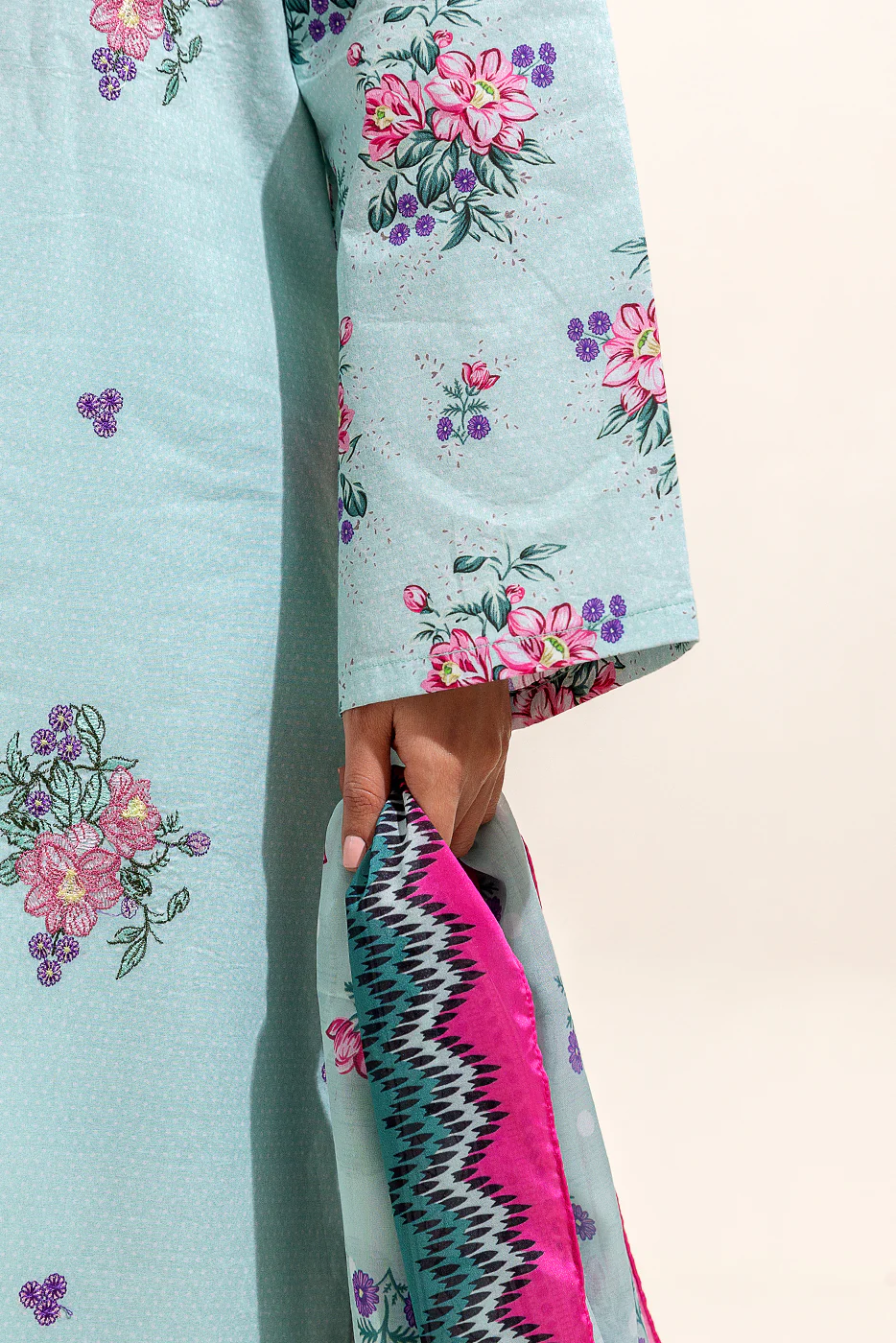 3 PIECE EMBROIDERED LAWN SUIT-PASTEL ORCHID (UNSTITCHED) - Image 3