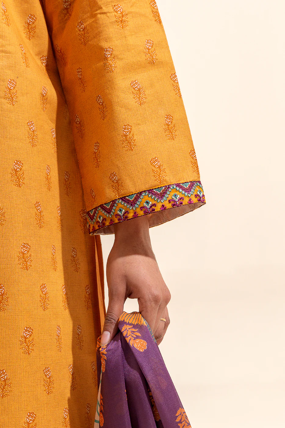 3 PIECE EMBROIDERED LAWN SUIT-SAFFRON GLORY (UNSTITCHED) - Image 3