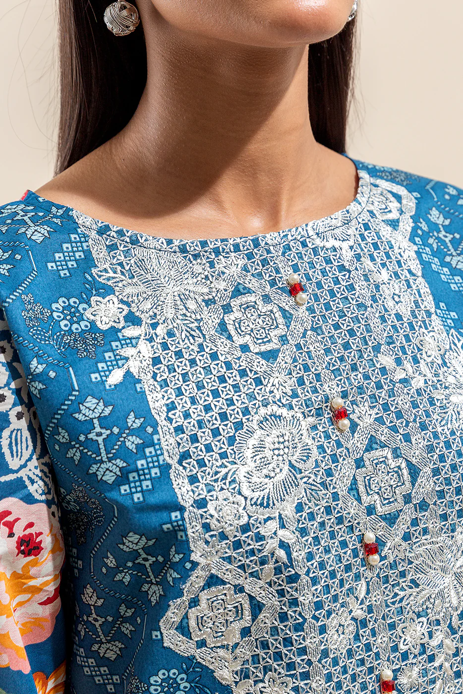 3 PIECE EMBROIDERED LAWN SUIT-CERULEAN AFFAIR (UNSTITCHED) - Image 4