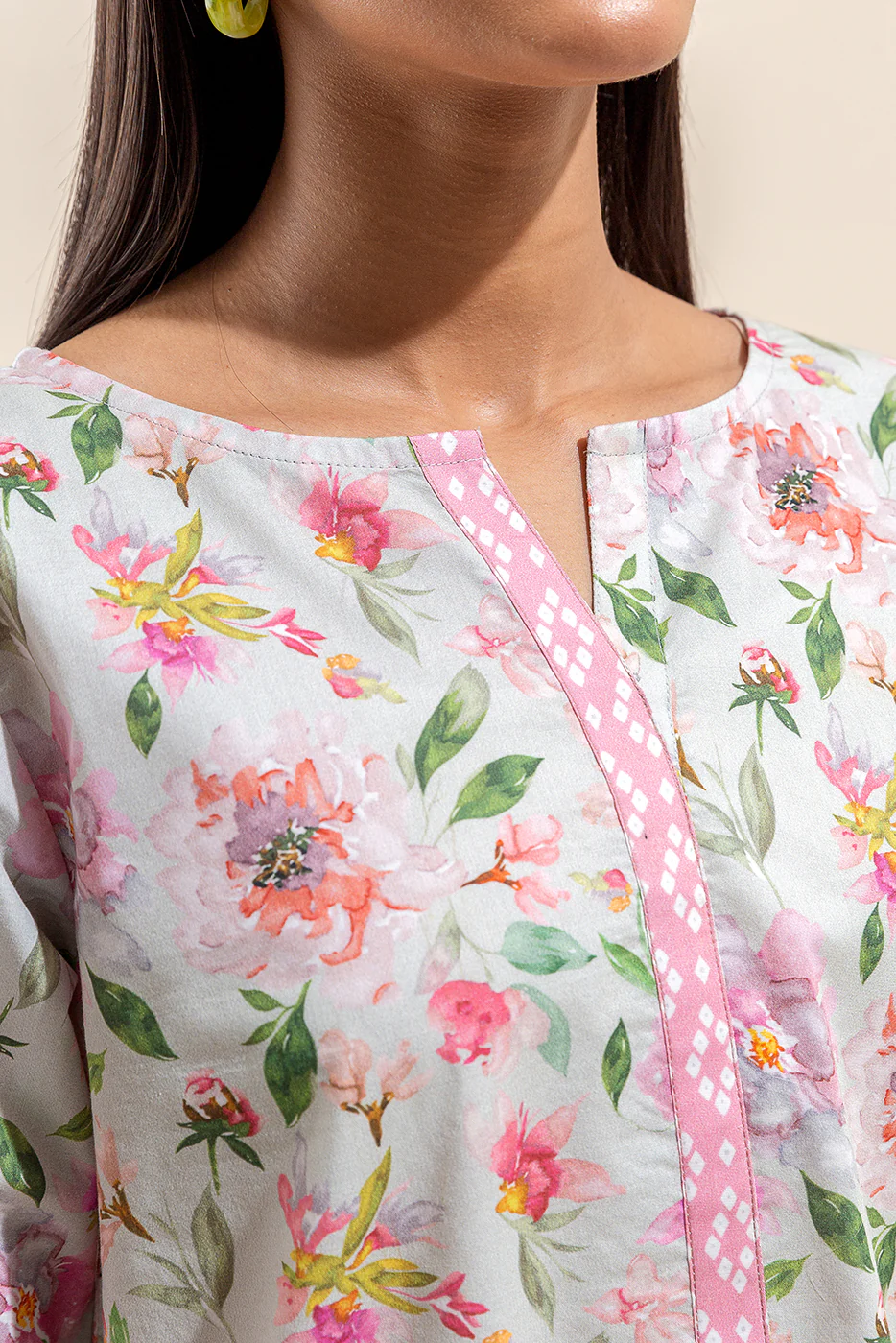3 PIECE PRINTED LAWN SUIT-SUMMER DEW (UNSTITCHED) - Image 4