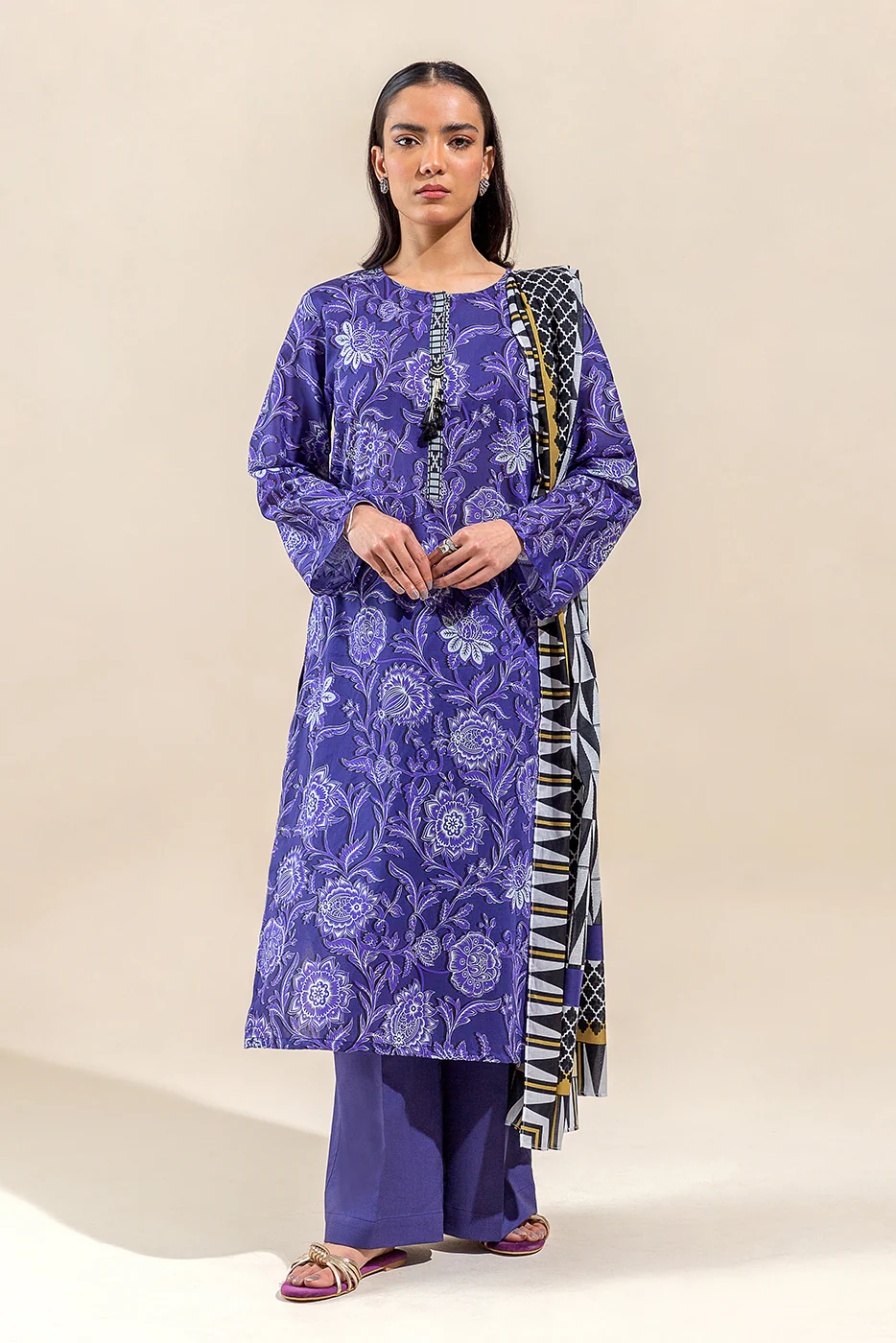 3 PIECE PRINTED LAWN SUIT-JACOBEAN HAZE (UNSTITCHED) - Image 2