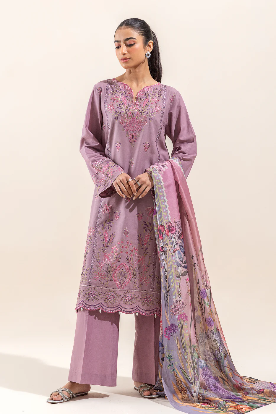 3 PIECE EMBROIDERED LAWN SUIT-ORCHID HAZE (UNSTITCHED) - Image 6