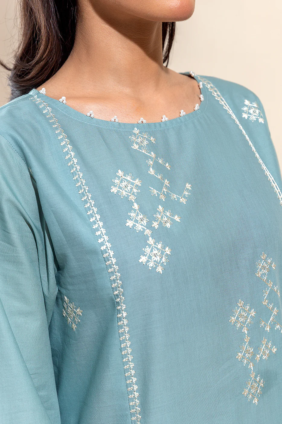 2 PIECE EMBROIDERED LAWN SUIT-MOON GLEAM (UNSTITCHED) - Image 4