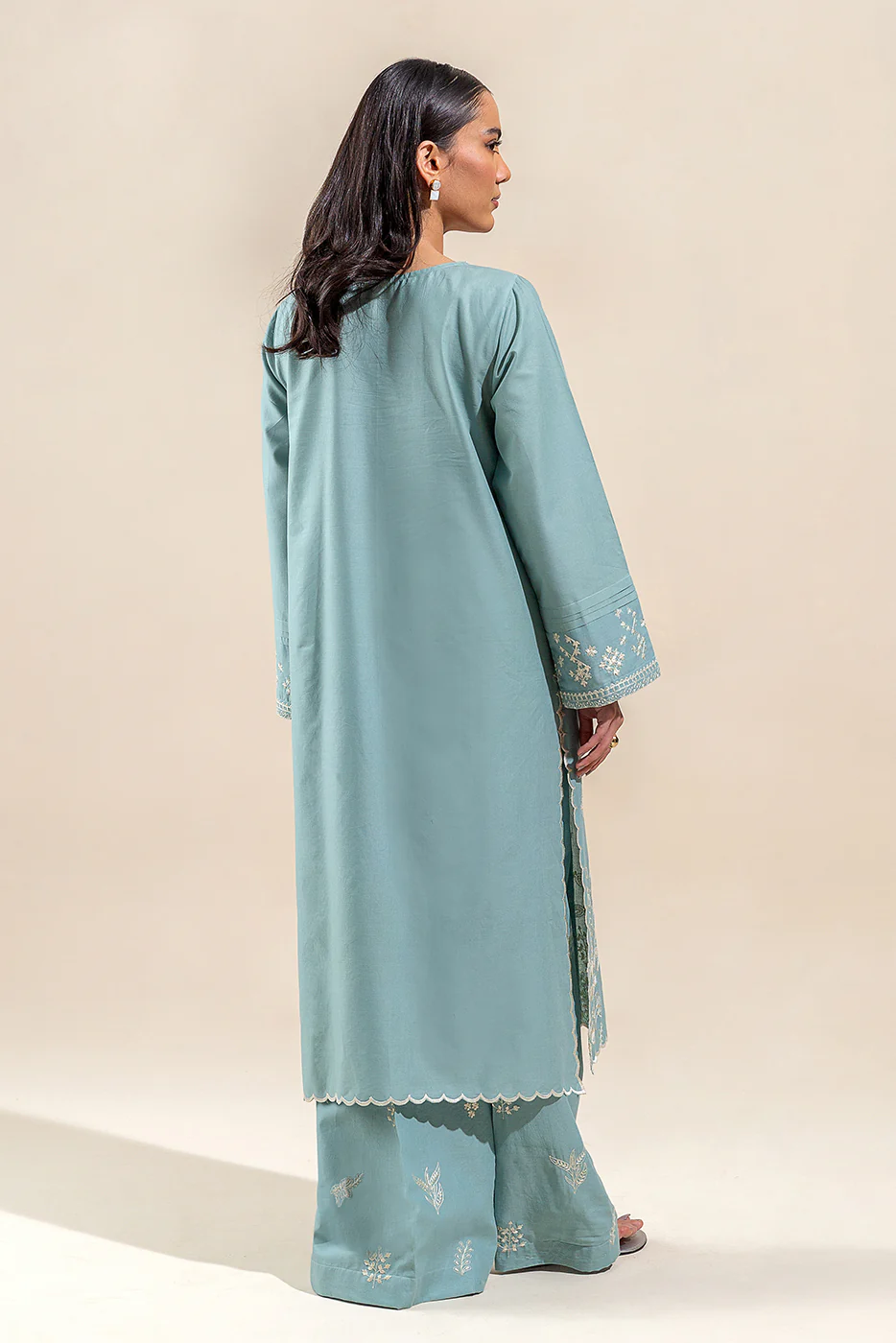 2 PIECE EMBROIDERED LAWN SUIT-MOON GLEAM (UNSTITCHED) - Image 5