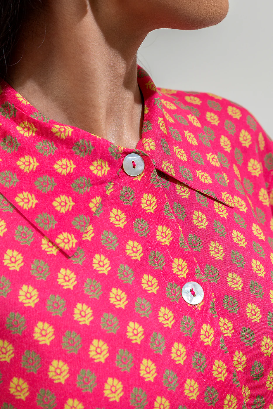 2 PIECE PRINTED VISCOSE SUIT (PRET) - Image 4