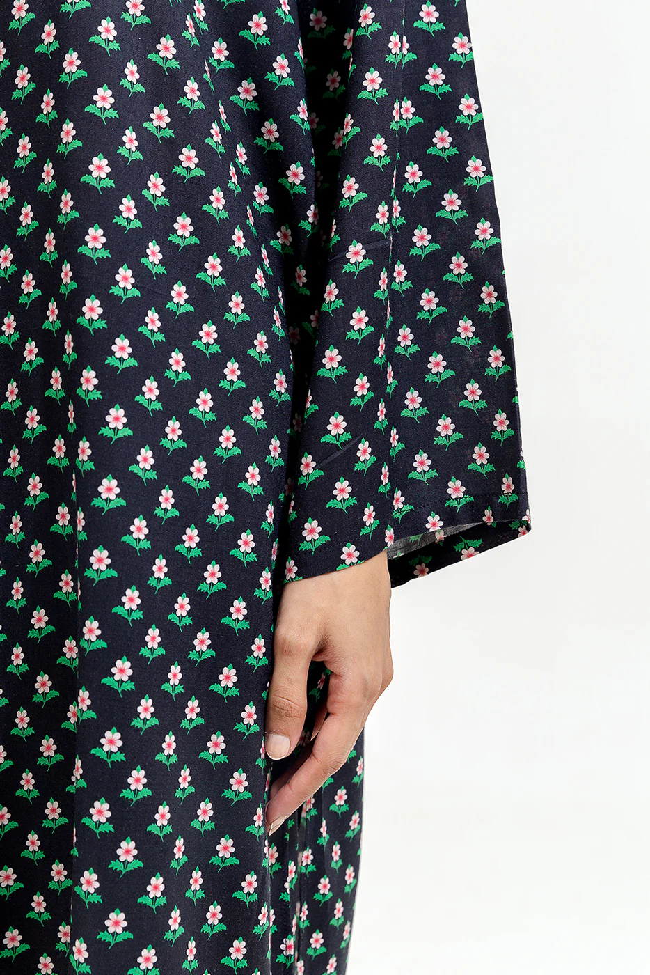 2 PIECE PRINTED VISCOSE SUIT (PRET) - Image 3