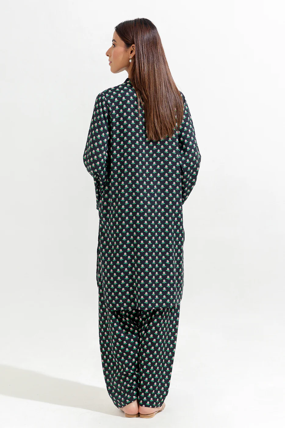 2 PIECE PRINTED VISCOSE SUIT (PRET) - Image 5