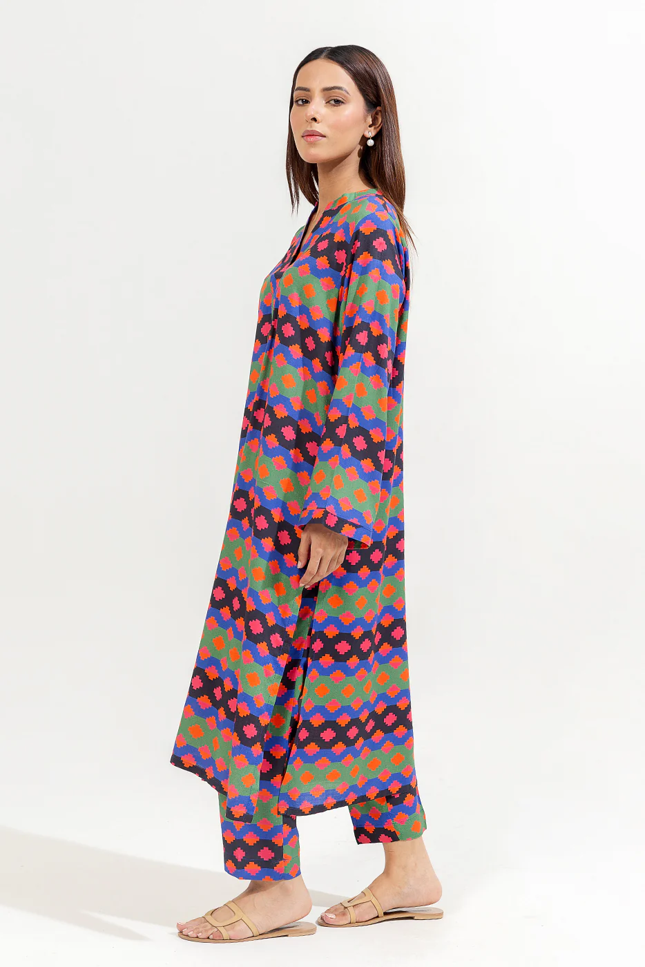 2 PIECE PRINTED VISCOSE SUIT (PRET) - Image 5