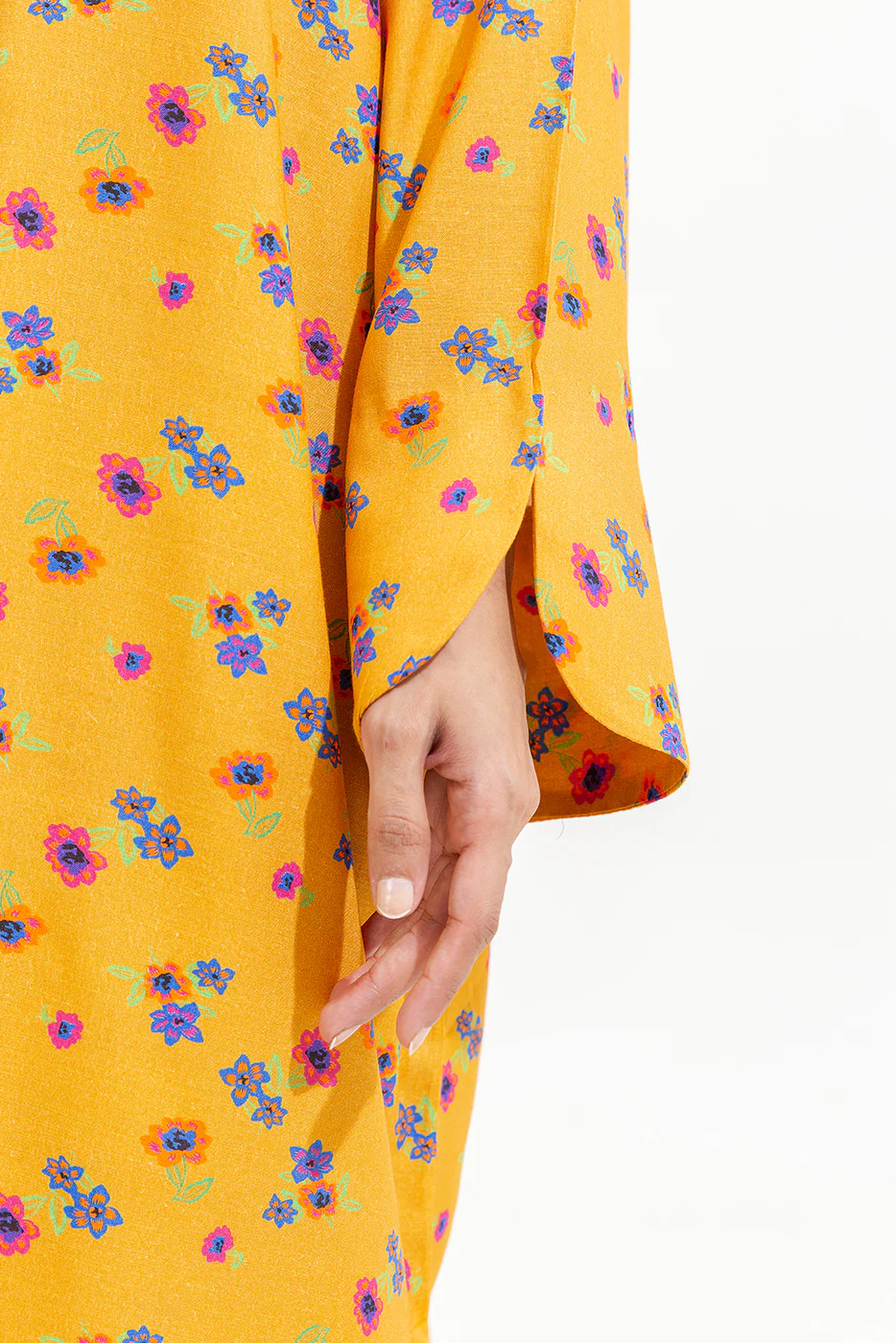 2 PIECE PRINTED VISCOSE SUIT (PRET) - Image 3