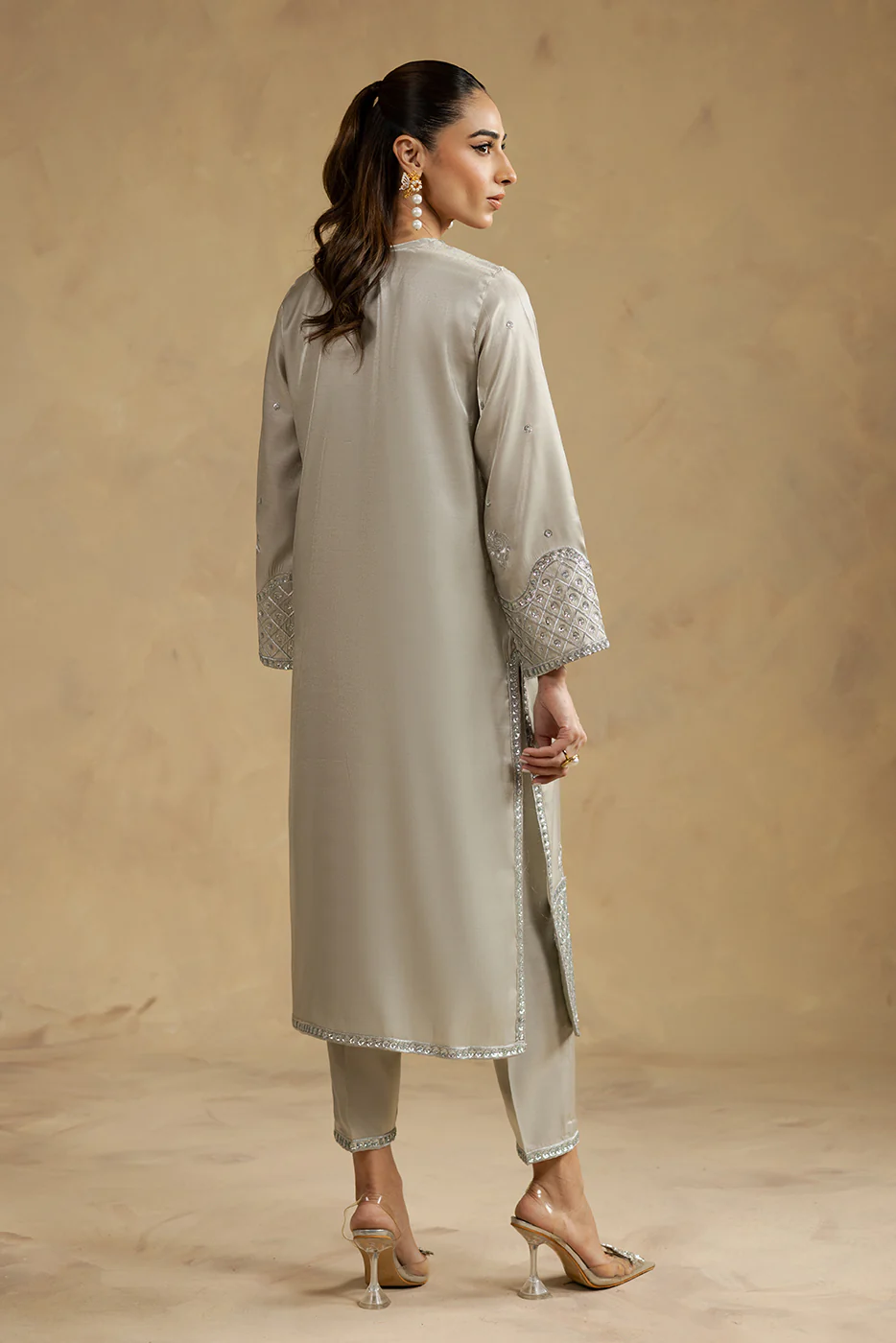 2 PIECE EMBROIDERED SILK SUIT (LUXURY-PRET) - Image 3