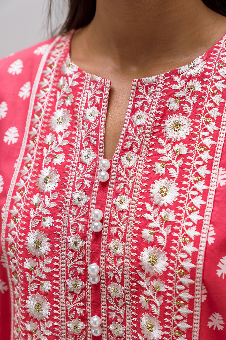 EMBROIDERED CAMBRIC SHIRT (PRET) - Image 4