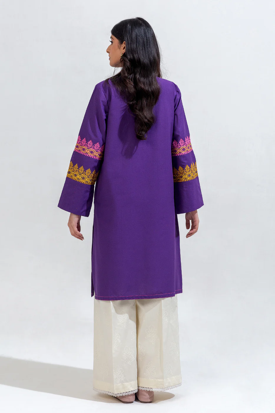 EMBROIDERED CAMBRIC SHIRT (PRET) - Image 3