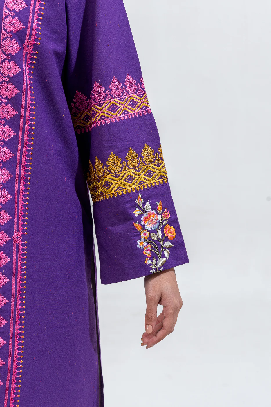 EMBROIDERED CAMBRIC SHIRT (PRET) - Image 5