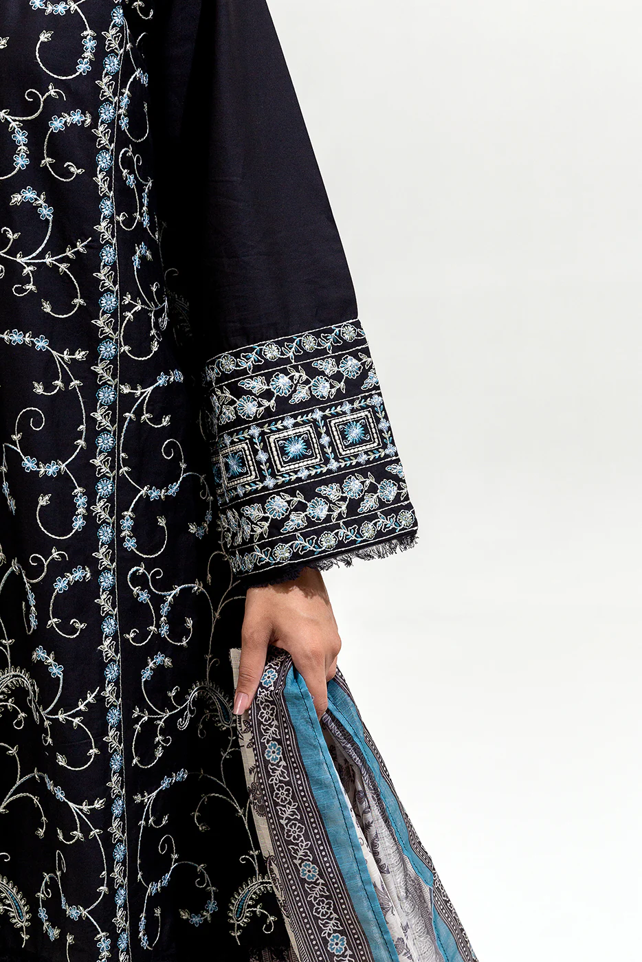 3 PIECE EMBROIDERED CAMBRIC SUIT (PRET) - Image 6