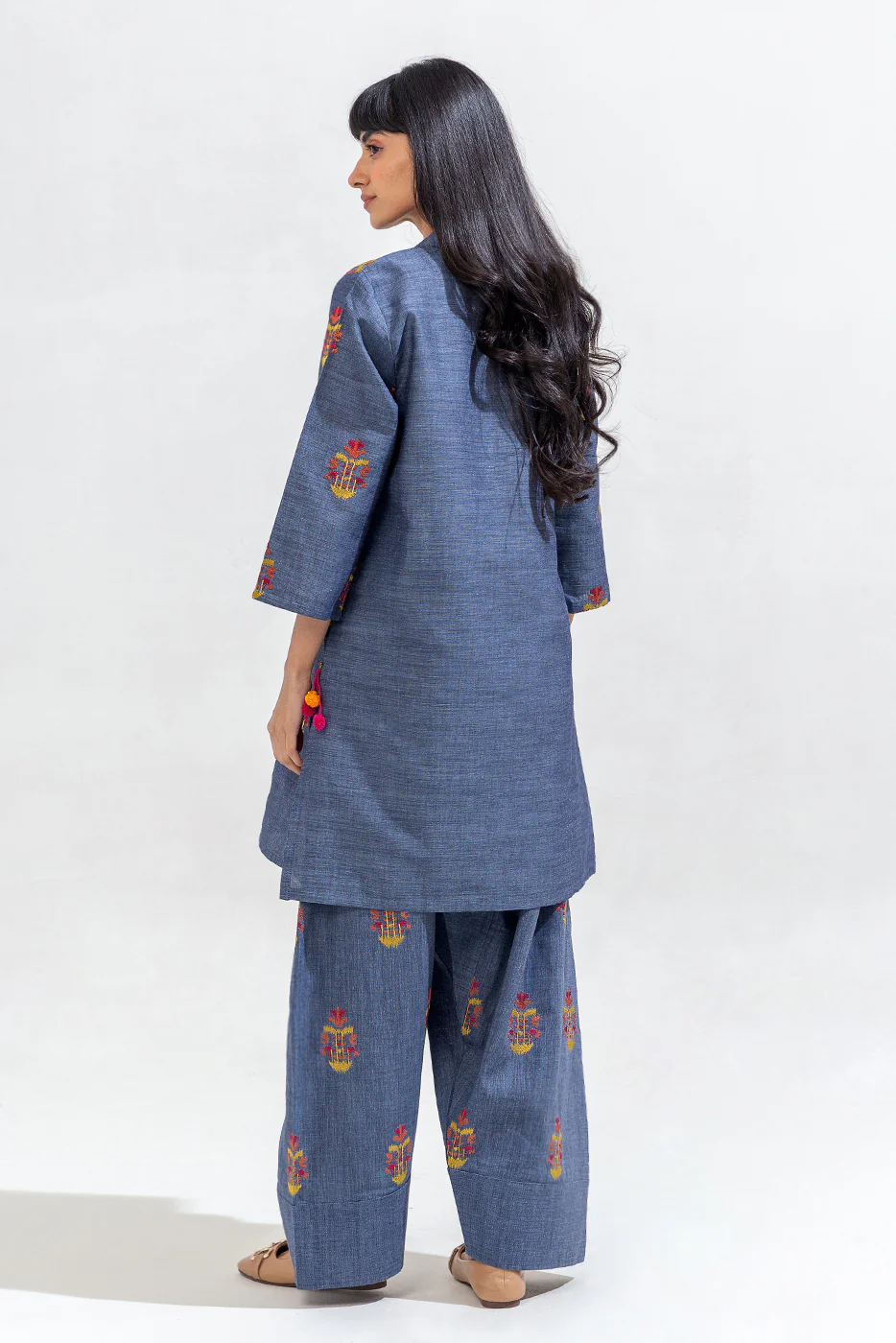 2 PIECE EMBROIDERED CHAMBRAY SUIT (PRET) - Image 3
