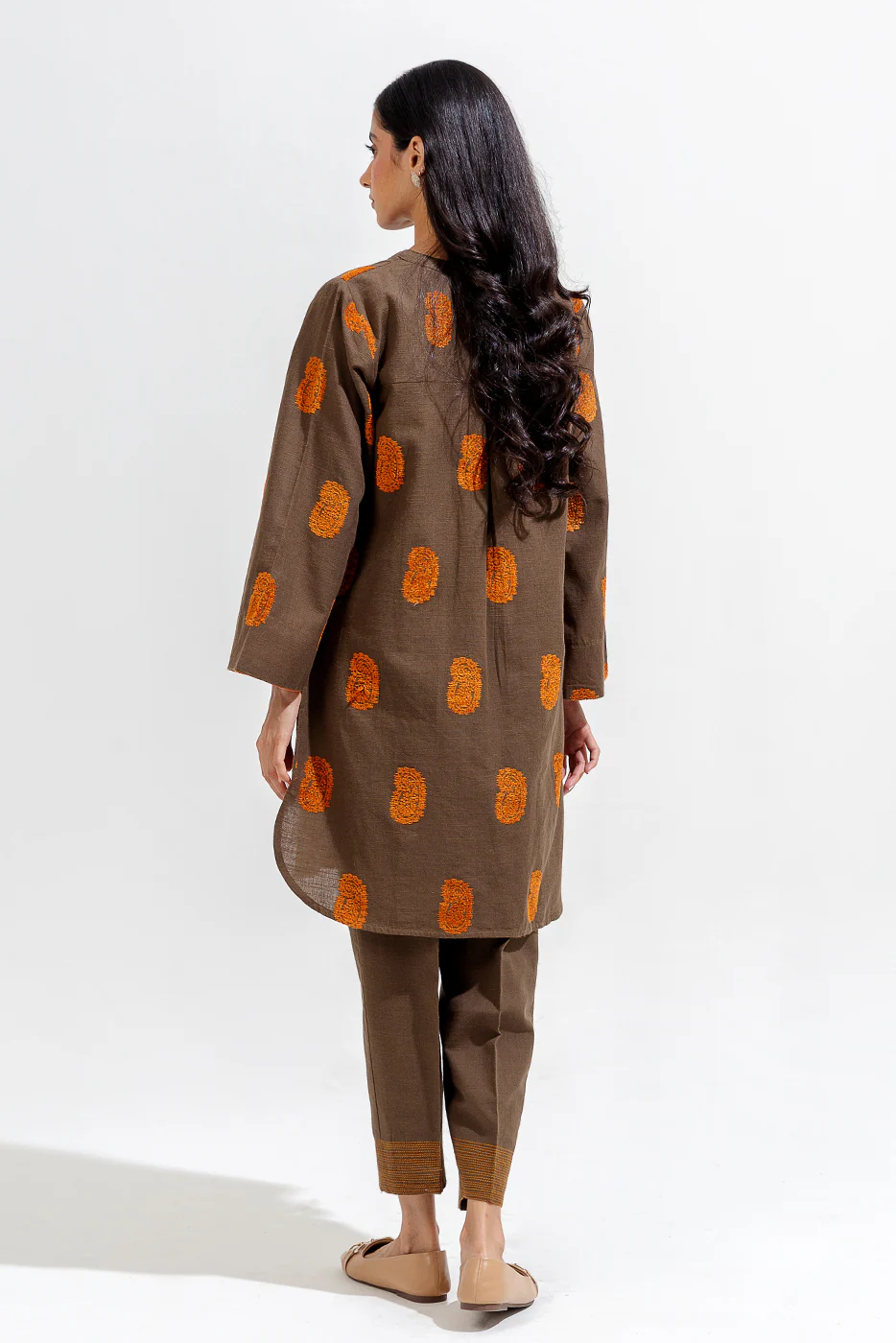 2 PIECE BASIC KHADDAR JACQUARD SUIT (PRET) - Image 3