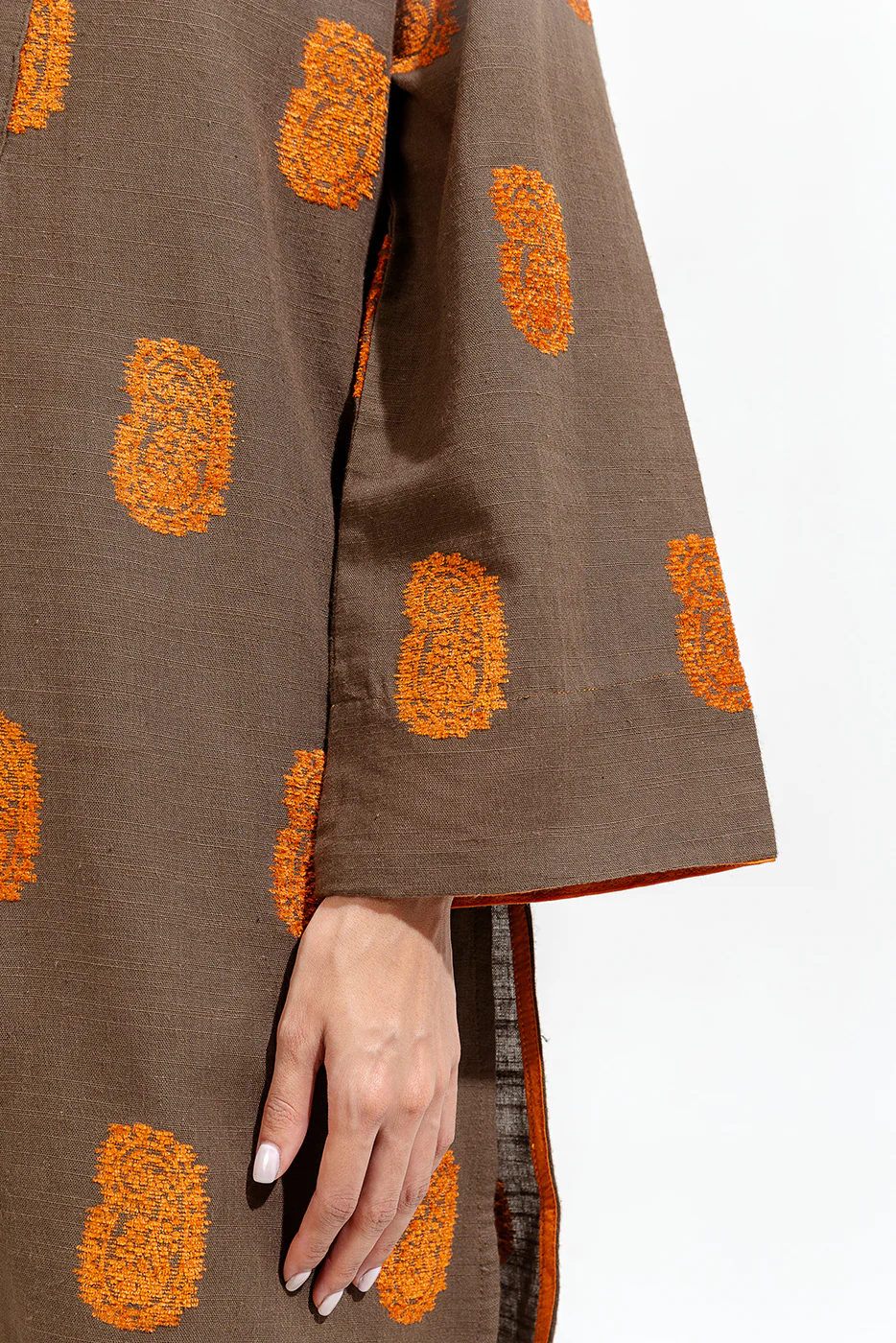 2 PIECE BASIC KHADDAR JACQUARD SUIT (PRET) - Image 5