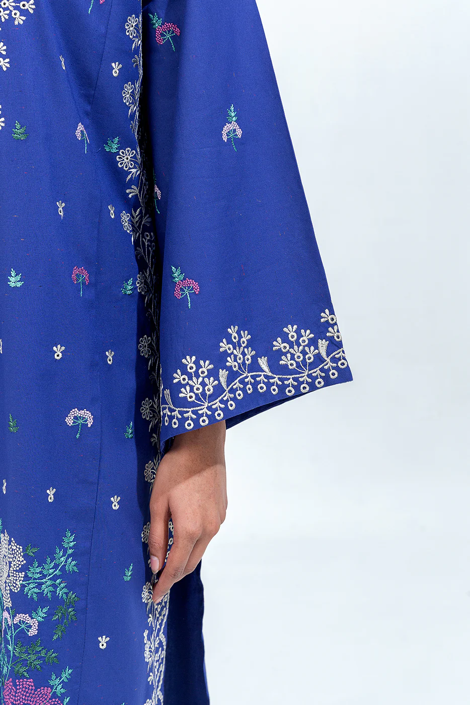 2 PIECE EMBROIDERED CAMBRIC SUIT (PRET) - Image 5