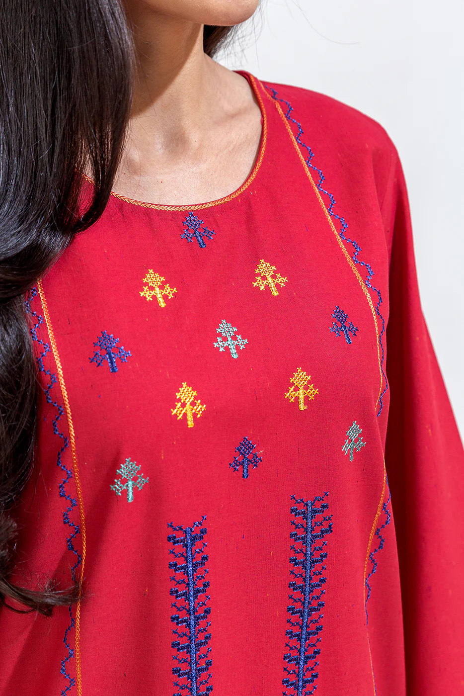 2 PIECE EMBROIDERED CAMBRIC SUIT (PRET) - Image 5