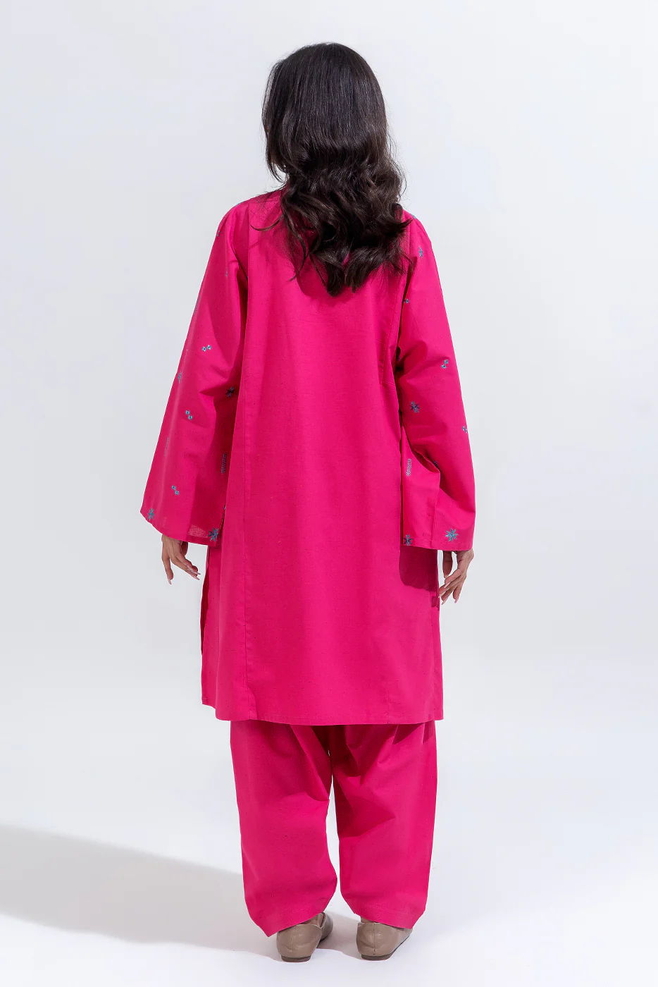 2 PIECE EMBROIDERED CAMBRIC SUIT (PRET) - Image 3