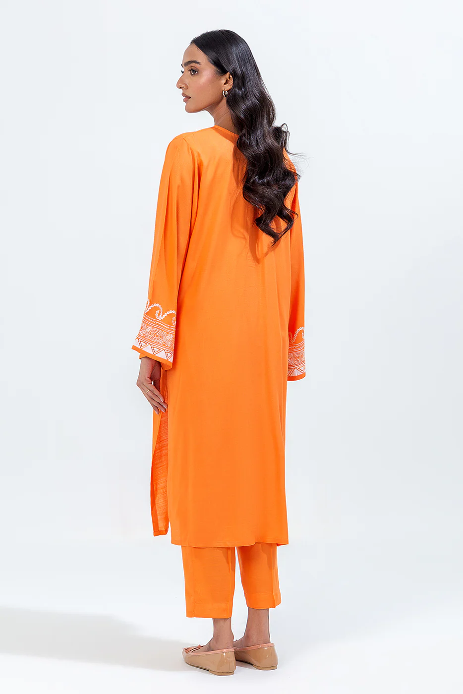 2 PIECE EMBROIDERED VISCOSE SUIT (PRET) - Image 3