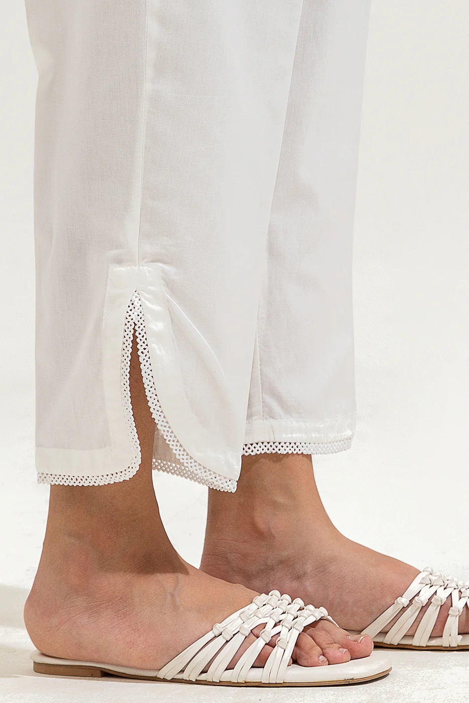 BASIC STRAIGHT PANTS - Image 2