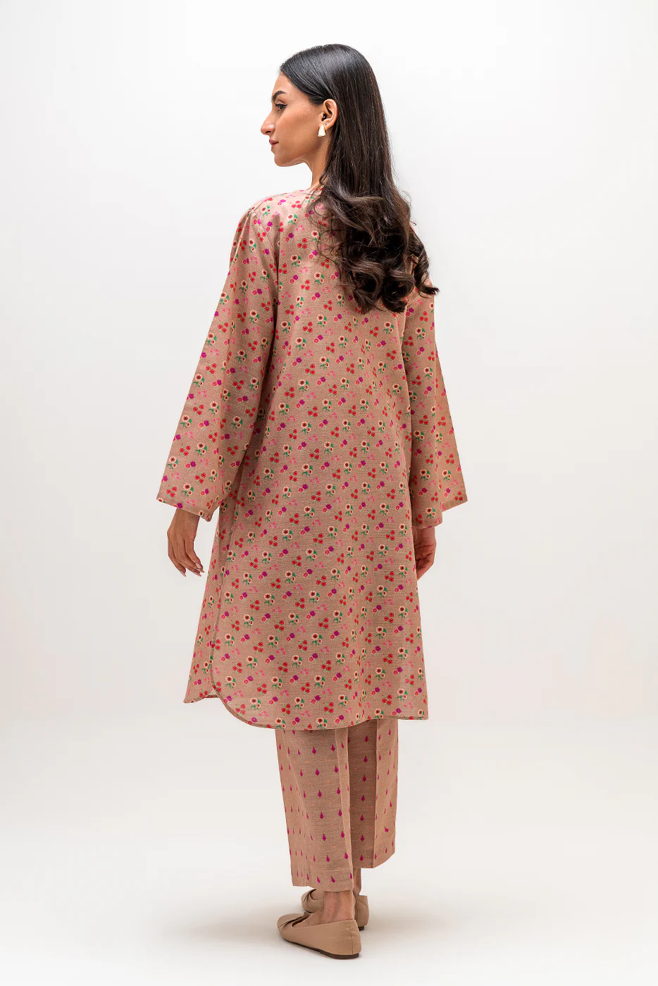 2 PIECE PRINTED KHADDAR SUIT (PRET) - Image 3