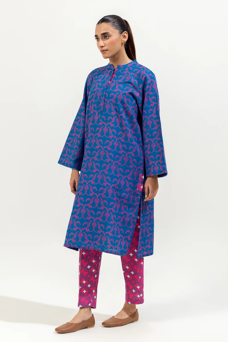 2 PIECE PRINTED KHADDAR SUIT (PRET) - Image 3