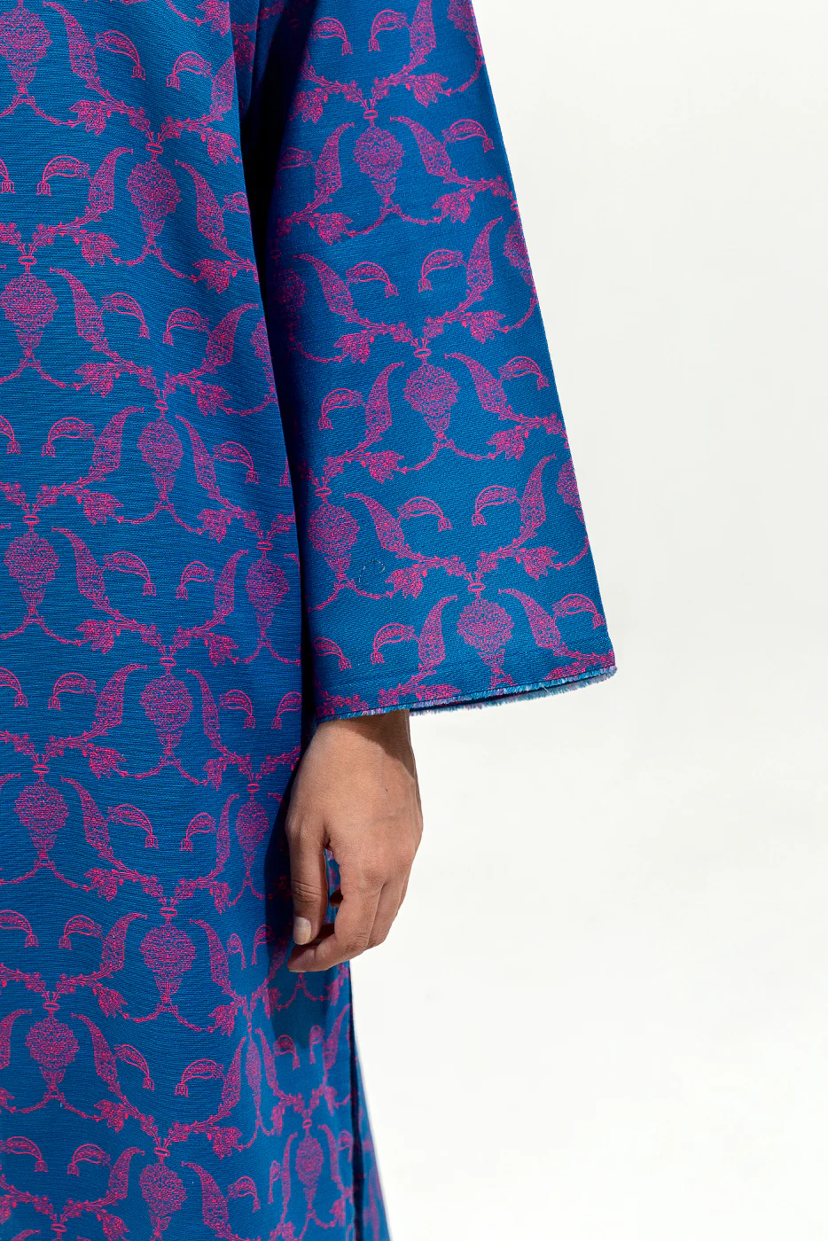 2 PIECE PRINTED KHADDAR SUIT (PRET) - Image 6