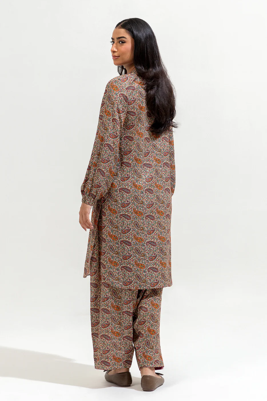 2 PIECE PRINTED VISCOSE SUIT (PRET) - Image 3