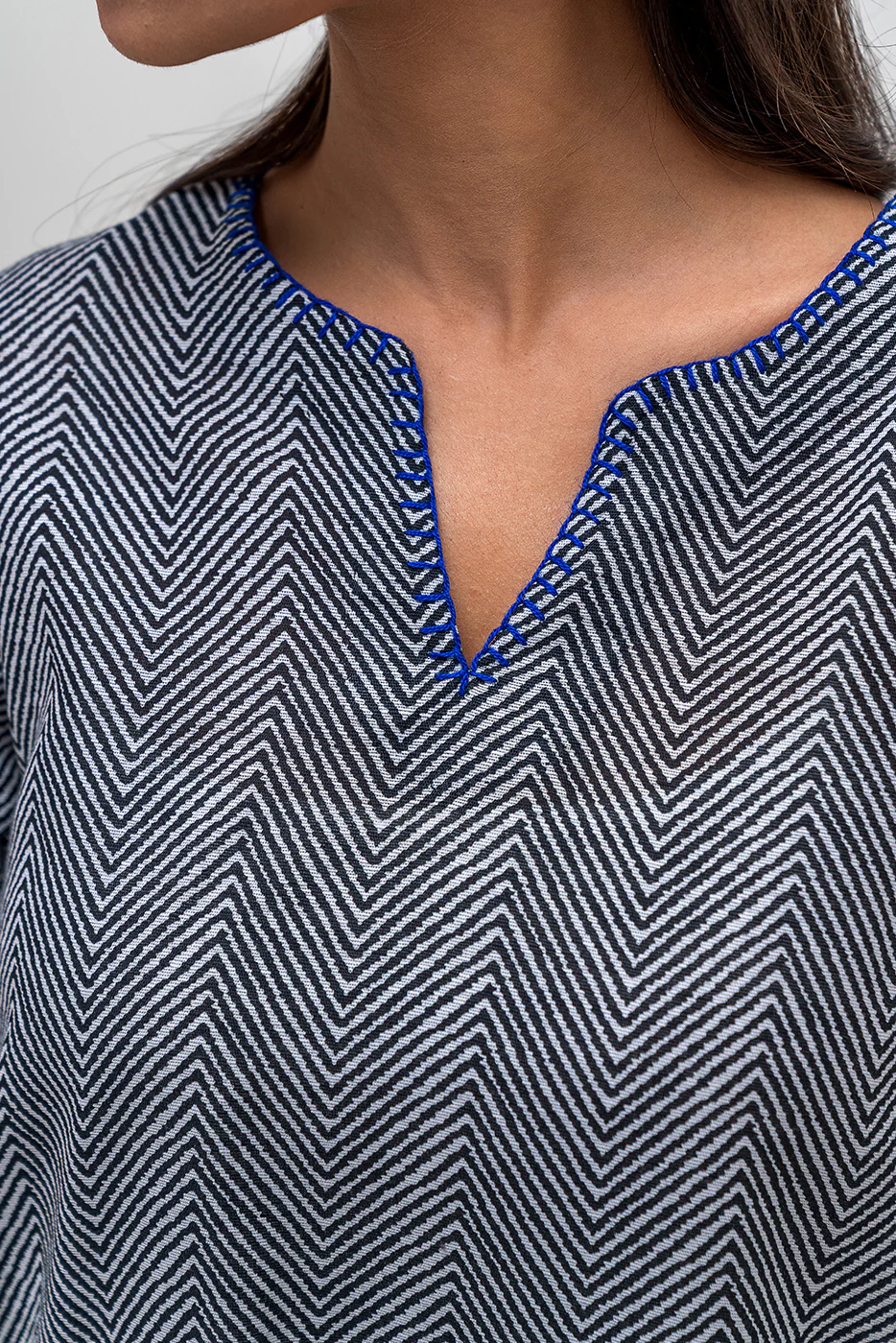 2 PIECE PRINTED KHADDAR SUIT (PRET) - Image 6