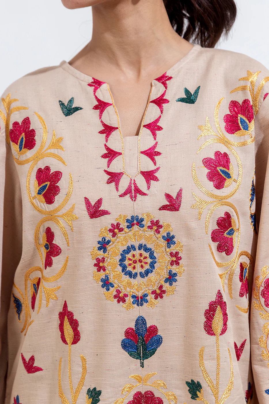 EMBROIDERED KHADDAR TOP (PRET) - Image 4