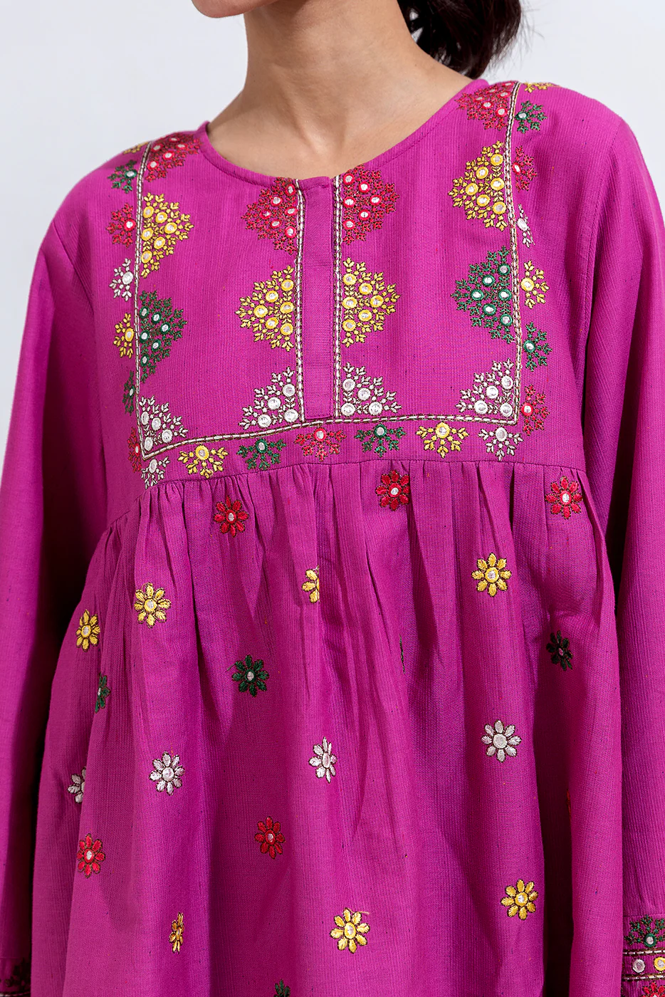 EMBROIDERED KHADDAR TOP (PRET) - Image 4