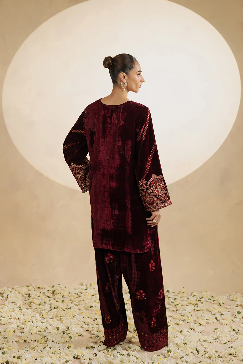 2 PIECE EMBROIDERED VELVET SUIT (LUXURY-PRET) - Image 3