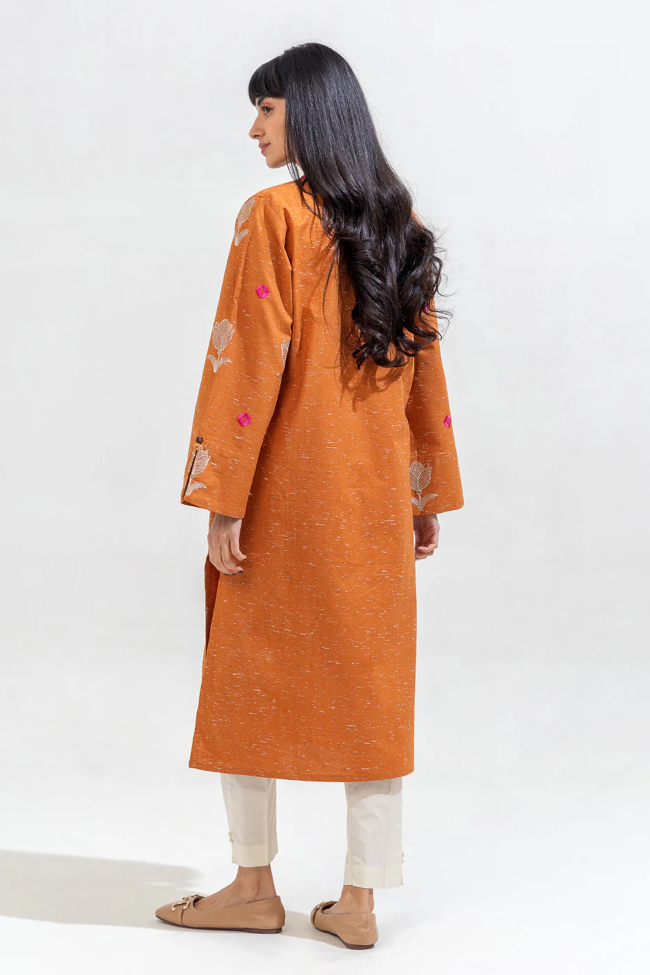 EMBROIDERED KHADDAR SHIRT (PRET) - Image 3