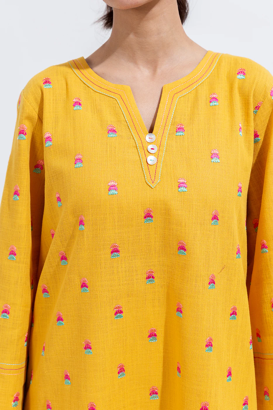 EMBROIDERED TWO WAY SLUB SHIRT (PRET) - Image 4