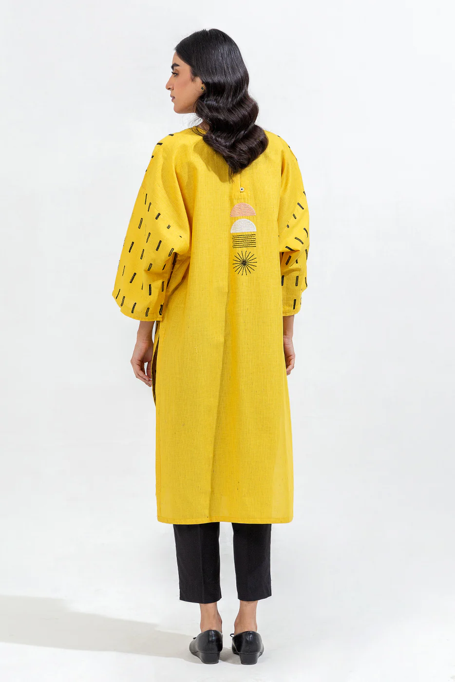 EMBROIDERED KHADDAR SHIRT (PRET) - Image 3